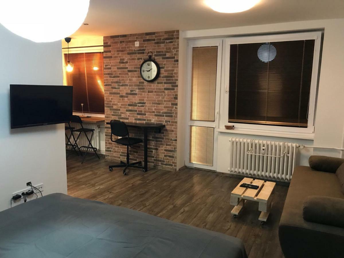 Apartment Kubo 브라노우나트토플료우 외부 사진